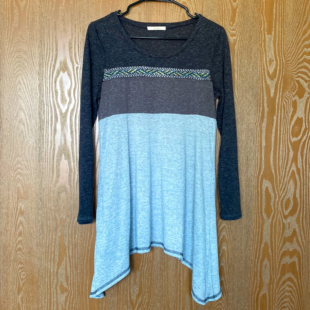 Long sleeve grey block shirt with asymmetrical bottom and lace accent